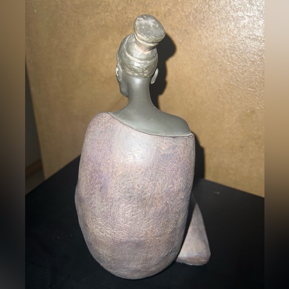 SEYMOUR MANN Handcrafted African Themed Figurine Woman With Pottery - Picture 7 of 12